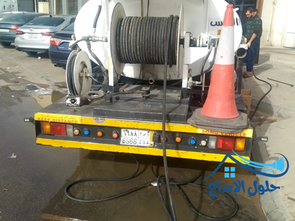 سيارة تسليك المجاري